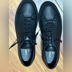 Men’s Common Projects Black Leather Low-Top Lace-Up Sneakers